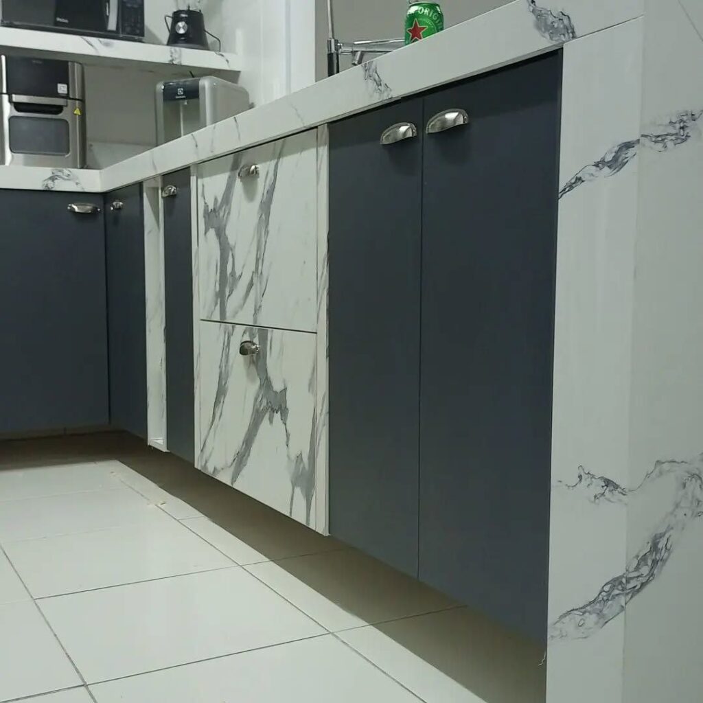 photo_5183835517375065868_y